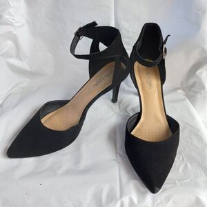 Solanz Black Suede Pumps Shoes Size 10